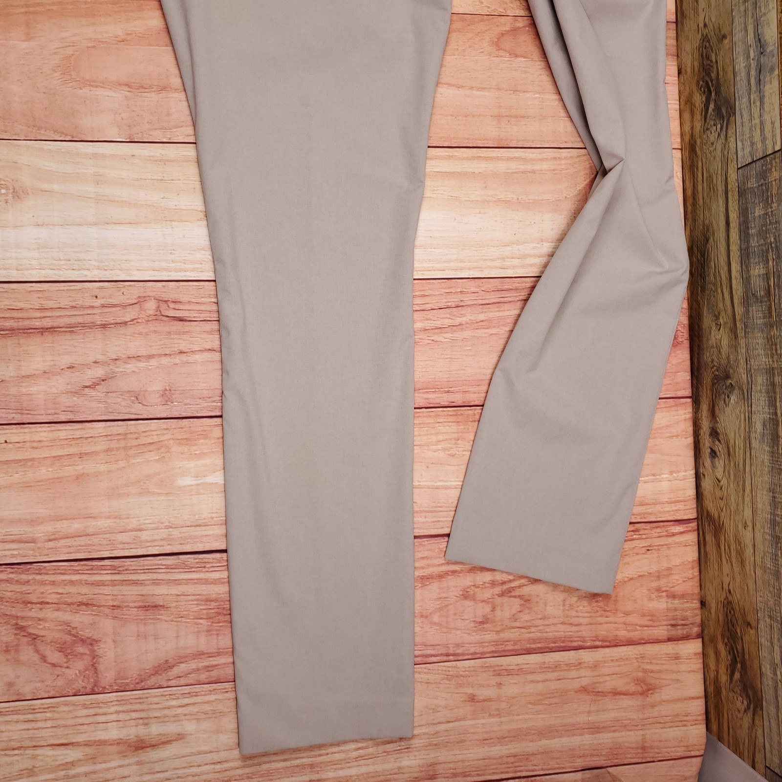 Peter Millar Lightweight Performance Pants Mens K… - image 15