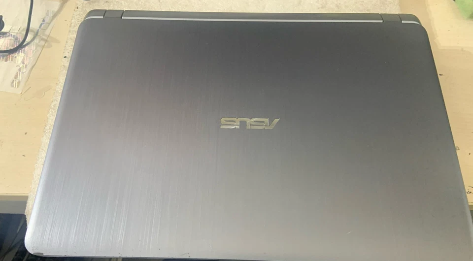 ASUS X507U  15,6” I7 8550U 12GB 240GB SSD NVIDIA MX130 - Immagine 3 di 3