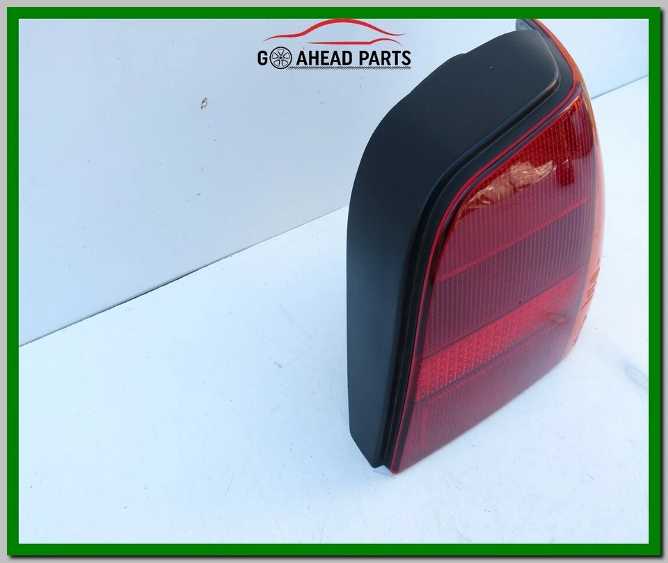 LUZ FRENO TRASERO DERECHO VOLKSWAGEN POLO LUZ TRASERA DERECHA ORIGINAL 6N1 95 - 00 Foto 3 de 4