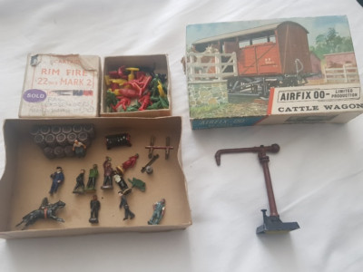 Spur 00 Modelleisenbahn Zubehör Metall und Kunststoff Figuren Dressing Wasserpumpe