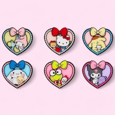 Loungefly Sanrio Hello Kitty & Friends Duo Herz Besties Emaille Pin - SIE WÄHLEN
