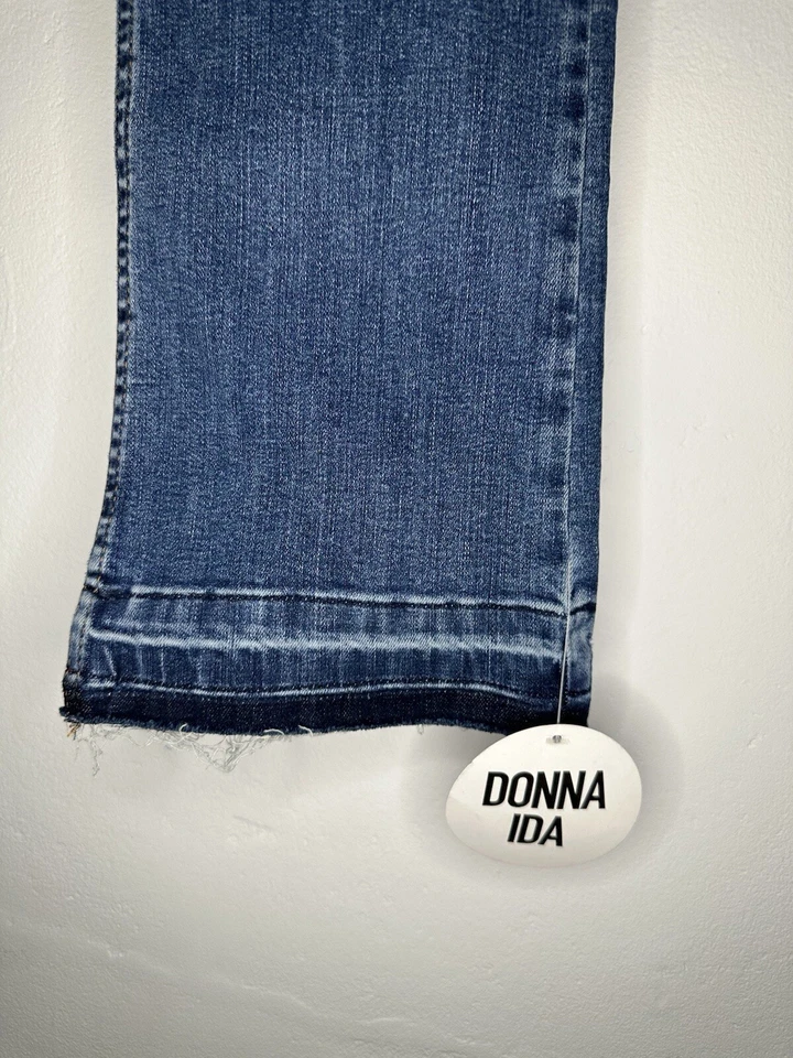 Donna Ida Maternity Blue Distressed Luxury Denim Cropped Jeans Uk Size 6/8 - Image 3 of 4