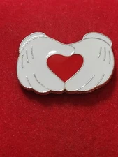 Disney Trading Pin, Mickey's Gloves with Red Heart, 2002 B