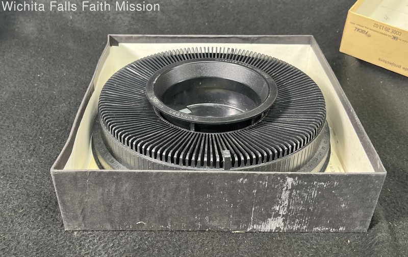 Focal 140 Round Slide Tray for Kodak Carousel 35mm Slide Projectors With Box