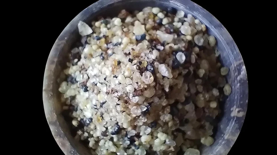 incenso Basilica - mix di incensi olibano, copale, scorza di limone - Immagine 2 di 3