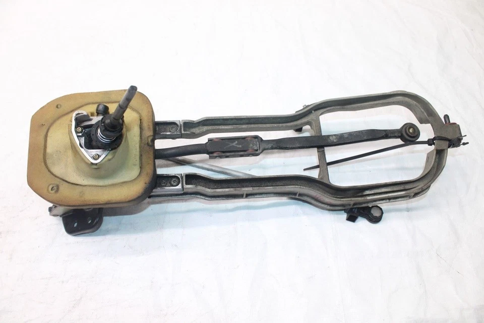 2005 CHRYSLER CROSSFIRE ZH CONV #400 6-SPEED MANUAL SHIFT LINKAGE WITH CABLE - Image 2 of 4