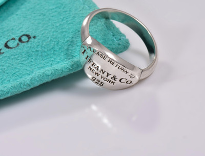 Size 8 Please Return To Tiffany & Co Silver Oval Signet Band Ring & Pouch Rare