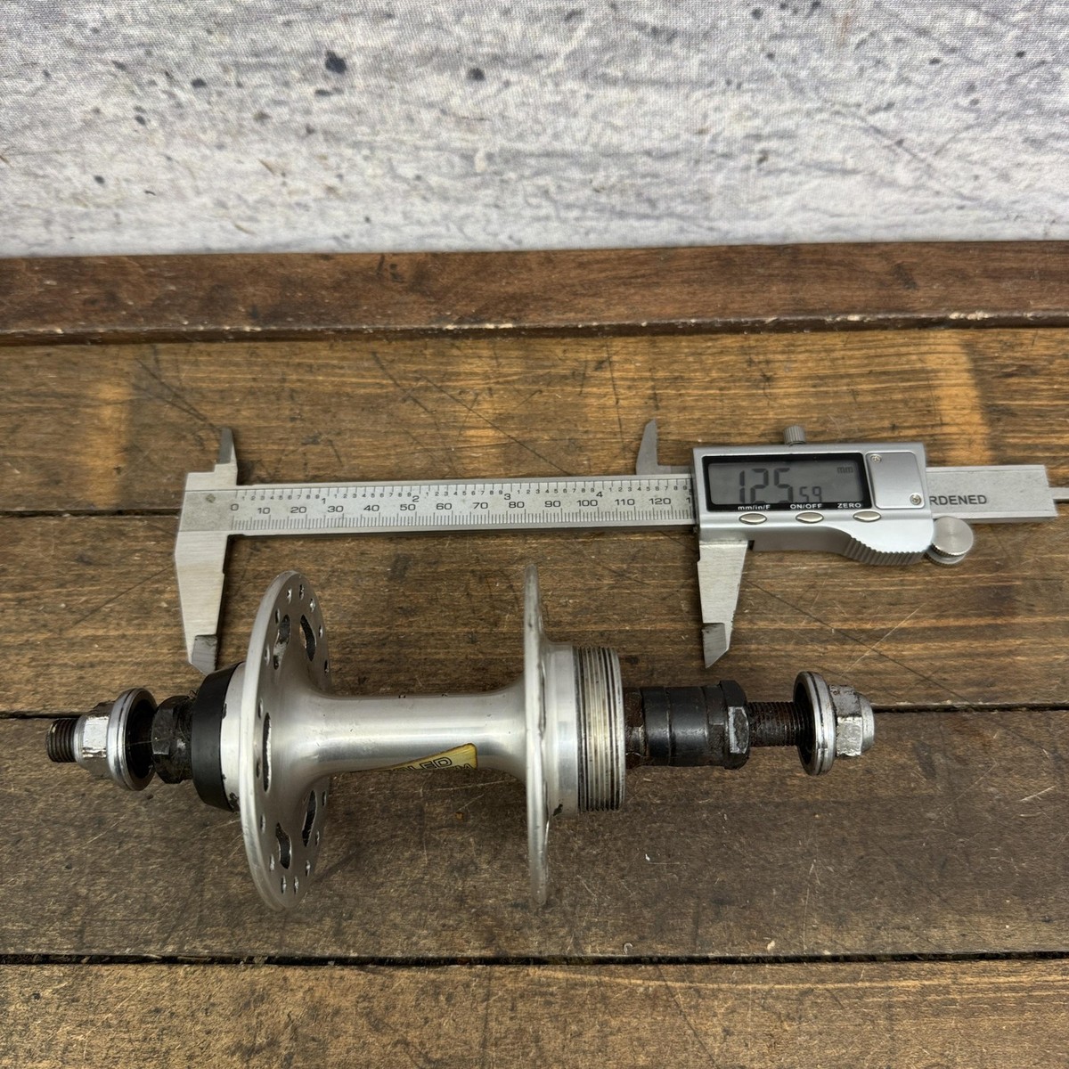 Vintage Shimano HB-MN72 Rear Hub 36H Deer Head Nutted MTB Bike