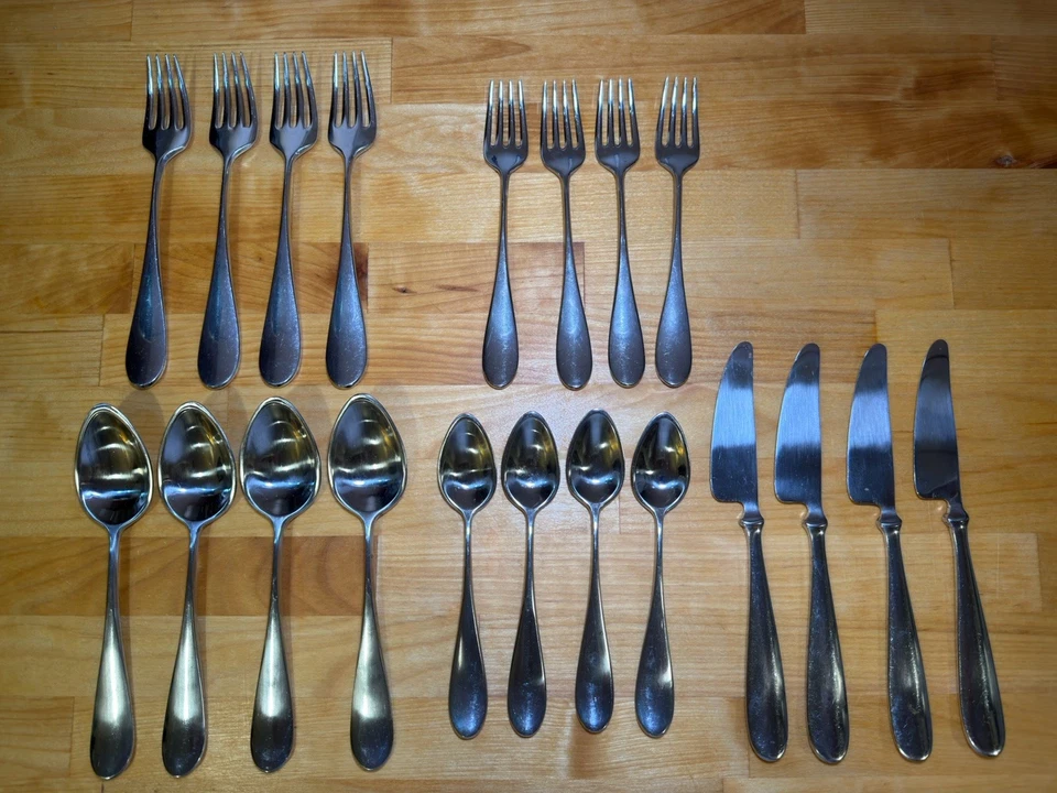 Juegos DANSK ACERO INOXIDABLE CLÁSICO SATINADO TORUN (20 piezas) FLATWARE Foto 2 de 4