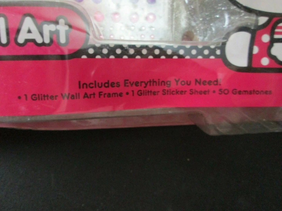 Hello Kitty Sparkle Wall Art "I Heart H K" #49311 - Image 4 of 4