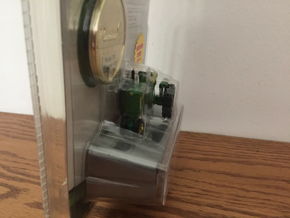 Tractor John Deere 730 Premier ultra raro versión fangosa escala 1/64 nuevo en paquete por Ertl Foto 3 de 4