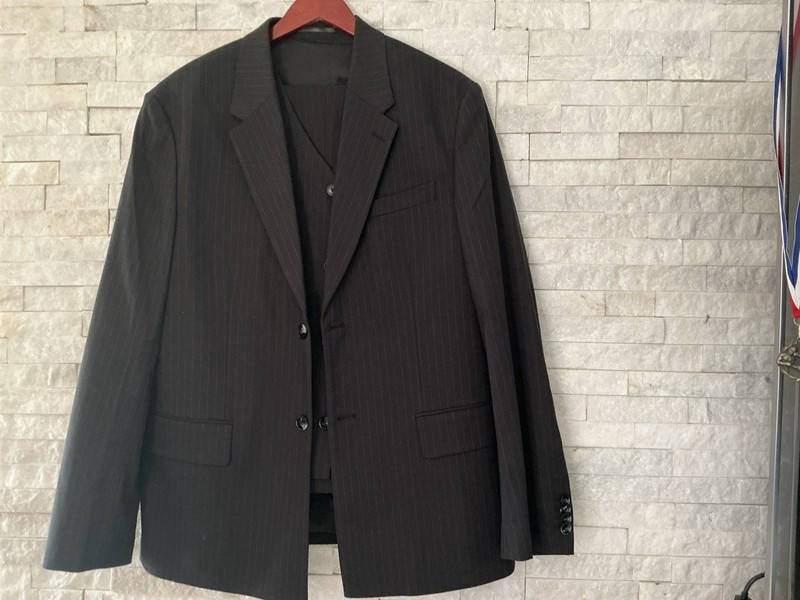 H&M 3 Piece Suit Men’s  Pinstripe 