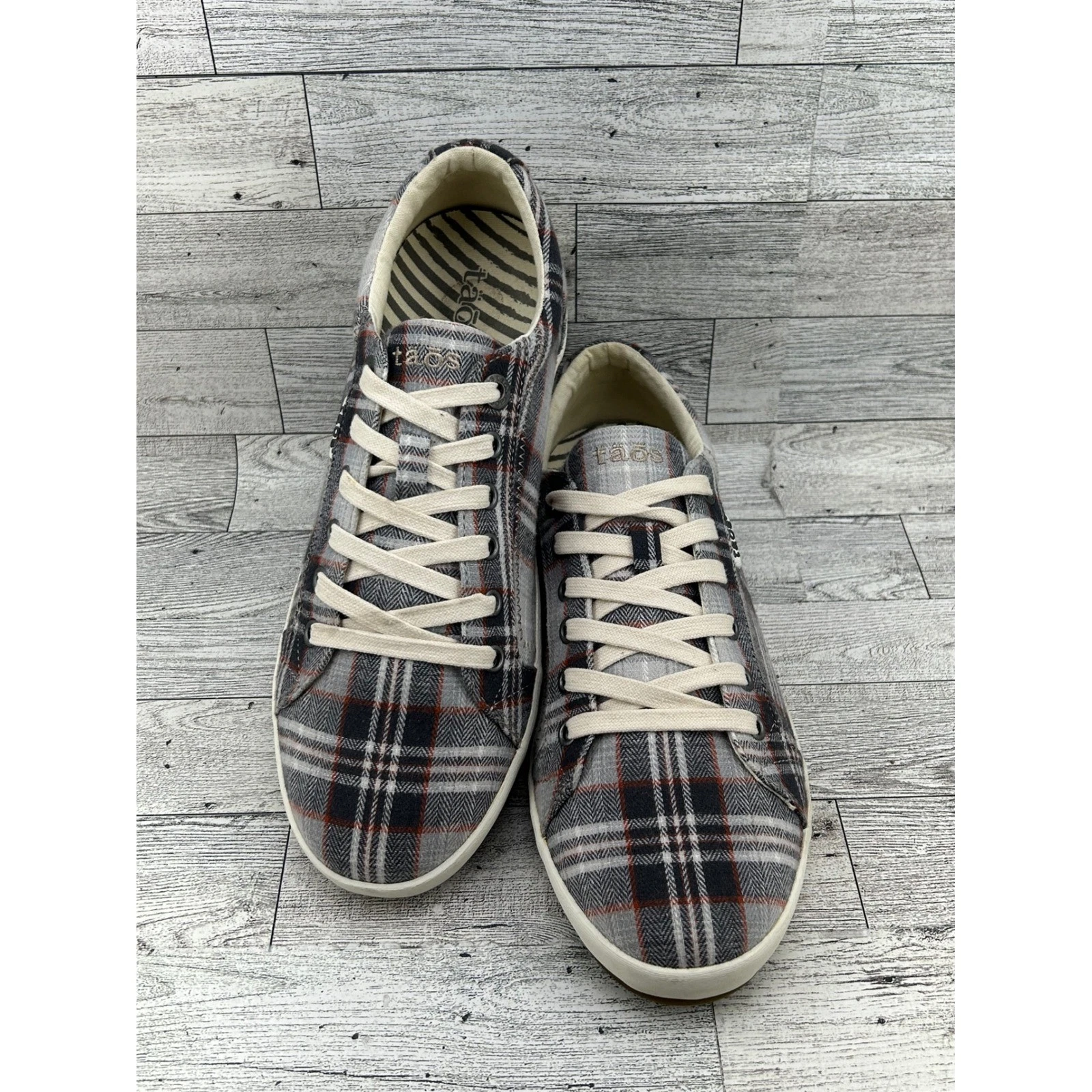 Taos Star Grey Plaid Canvas Lace Up Sneakers Women Size 10 Low Top STA-12844