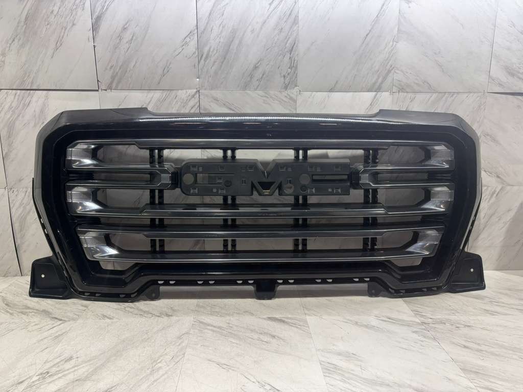 2019-2020 GMC SIERRA 1500 AT4 GRILLE ASSEMBLY OEM FRONT CENTER GRILL 84508265