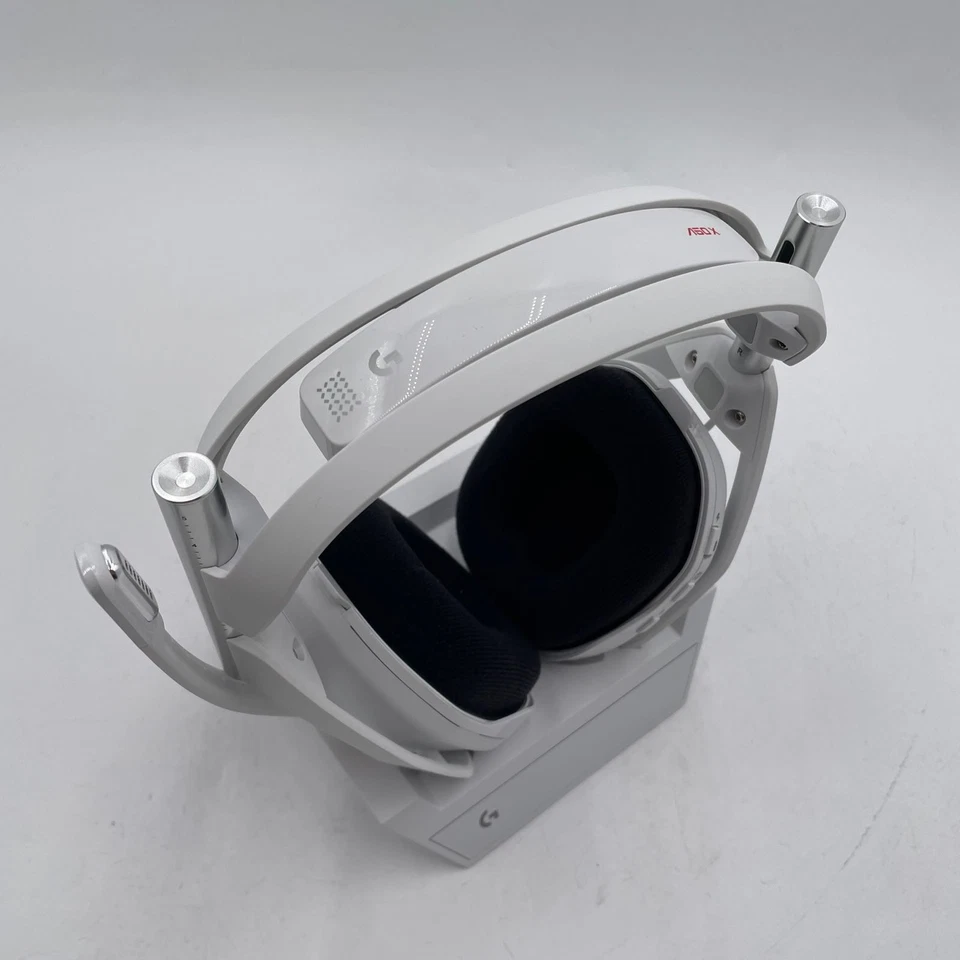 Logitech G Astro A50 X Omni-Platform Wireless Gaming Headset PS5 Xbox PC White - Image 3 of 4