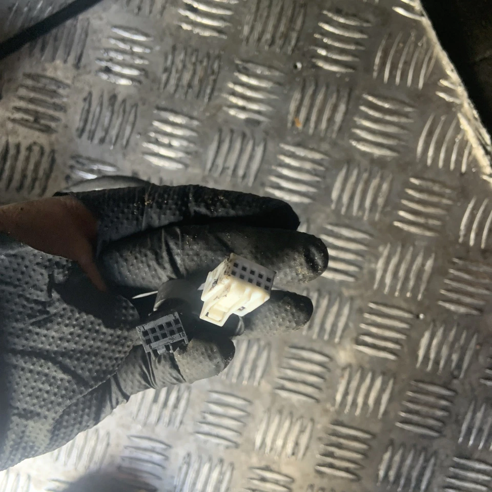 Mercedes C-Class Wing Mirror Right O/S Electric Powerfold 2009 W204 OEM A3160442 - Image 3 of 4