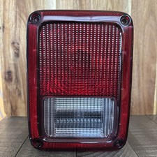 2007-18 Jeep Wrangler Lt Rear Lh Tailight Oem Mopar 55077891ah