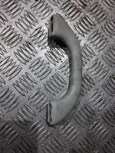 Skoda Octavia Mk3 2013-2017 BRAB HANDLE INTERIOR REAR PASSENGER SIDE 561857607B - Picture 2 of 5