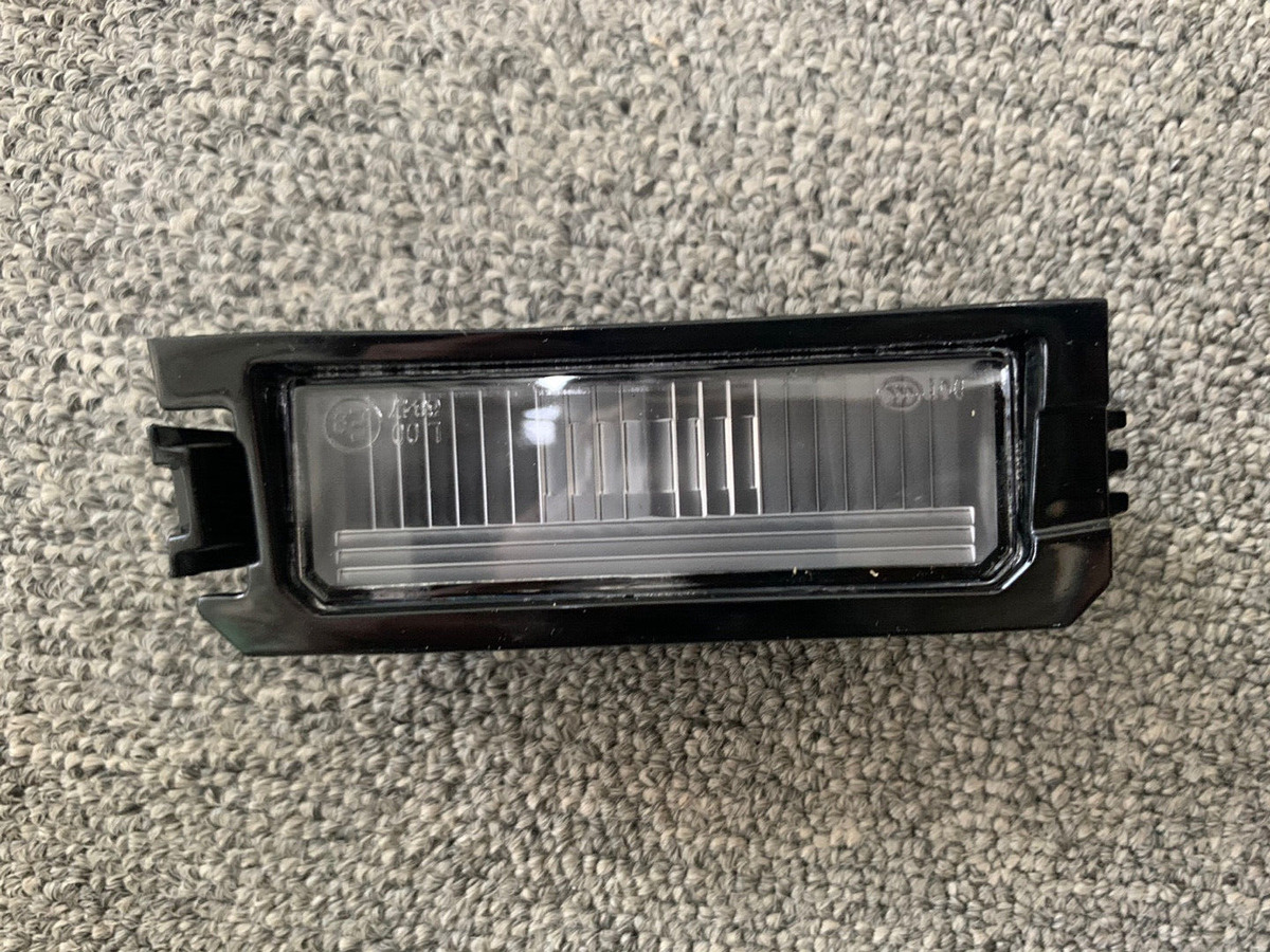 Genuine/OEM 92502F6000 LAMP ASSY-LICENSE PLATE,RH for Hyundai/Kia