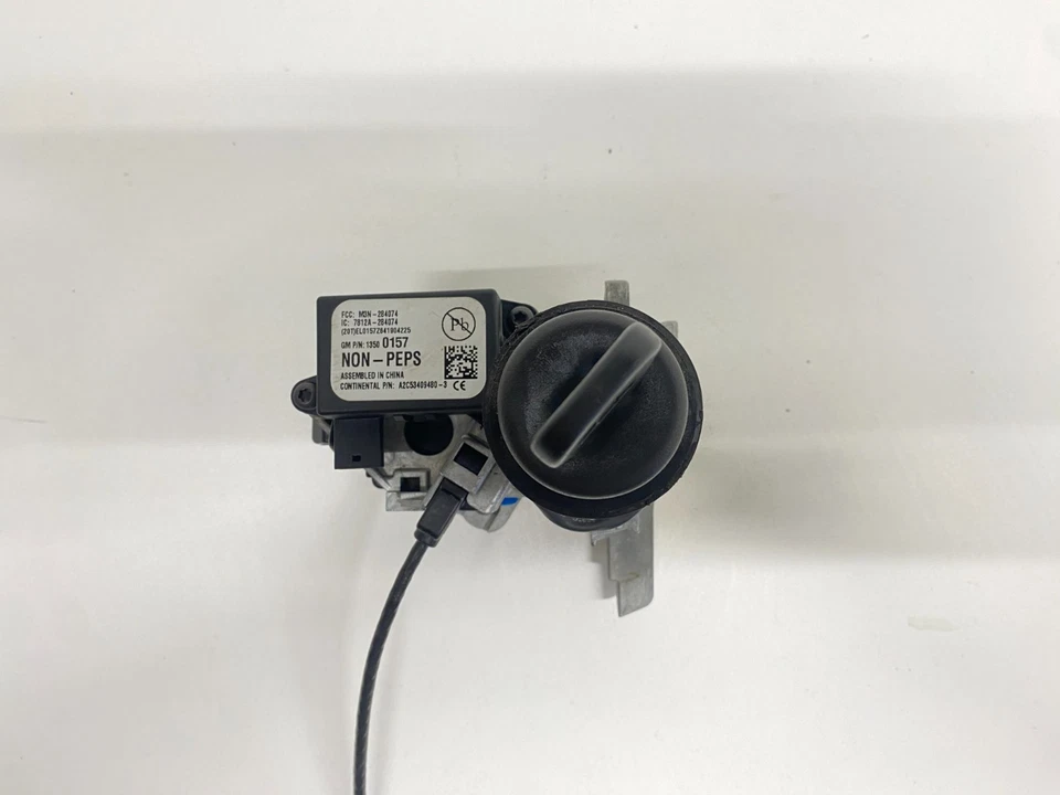 2014-2019 CHEVROLET SILVERADO 1500 IGNITION SWITCH LOCK W/KEY IMMOBILIZER OEM - Image 2 of 4