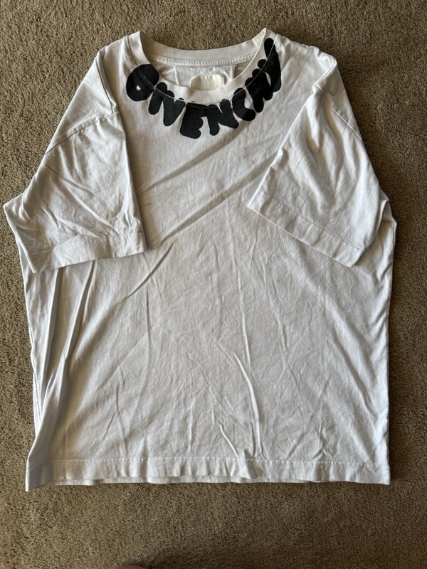Givenchy Men's T-Shirt Large