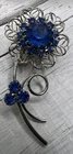 VINTAGE FLOWER BROOCH PIN SILVER TONE DARK BLUE RHINESTONE COSTUME JEWELRY 💙