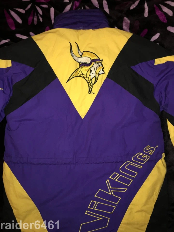Chaqueta Parka de Invierno Bordada First Down Team NFL Minnesota Vikings Mediana Hombres Foto 2 de 4