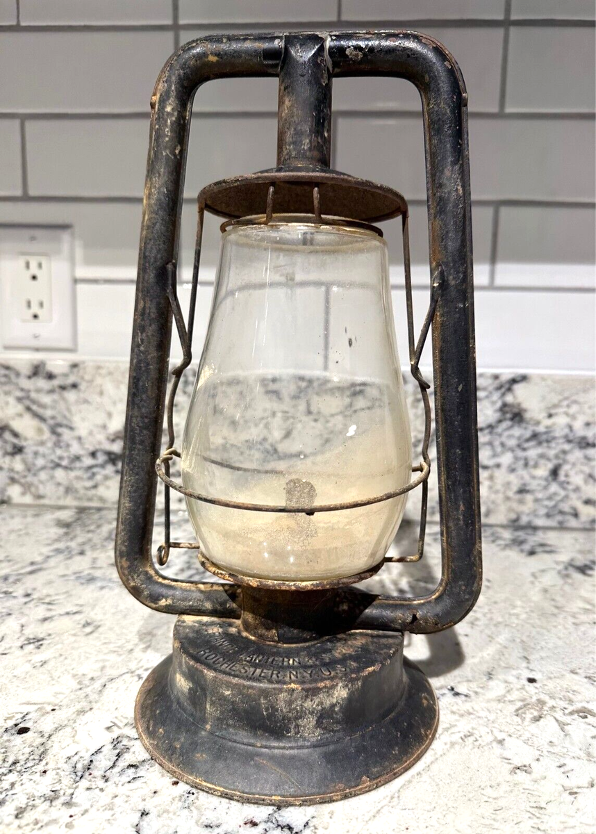 DEFIANCE Rochester, NY Vintage No.0 Perfection Survivor Lantern
