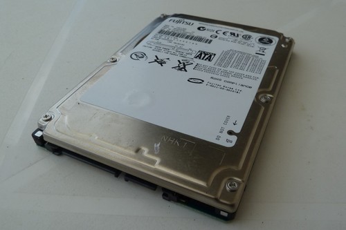 Fujitsu Notebook Festplatte  40 GB SATA