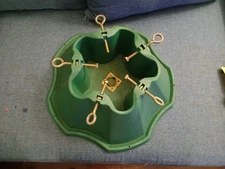 Live Tree Stand - Green