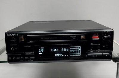 Sony MDS-101 MiniDisk Player/Recorder with remote control  original box Working