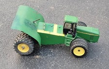 1/16th  8870 John Deere Custom 12 Wheel Tractor Pulling Tractor-electric Powered