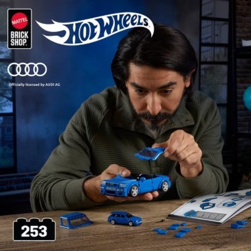 Mattel Brick Shop Hot Wheels '94 Audi Avant RS2 Building Toy Kit