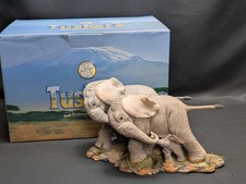 Tuskers 'Facing The Storm' Large Collectible Elephant Ornament in Original Box