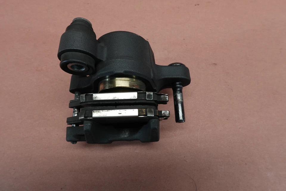 Pinza de freno trasera Honda CB1100 2013-2016 Foto 3 de 4