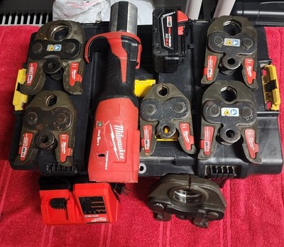 Milwaukee M18 Force Logic  Press Tool Kit with 1/2'' to 2'' Jaws With Costume Case