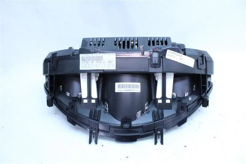 SPEEDOMETER CLUSTER 梅赛德斯-奔驰 E350 E550 E63 2011 11 2129003009 11111 — 第 4/4 张图片