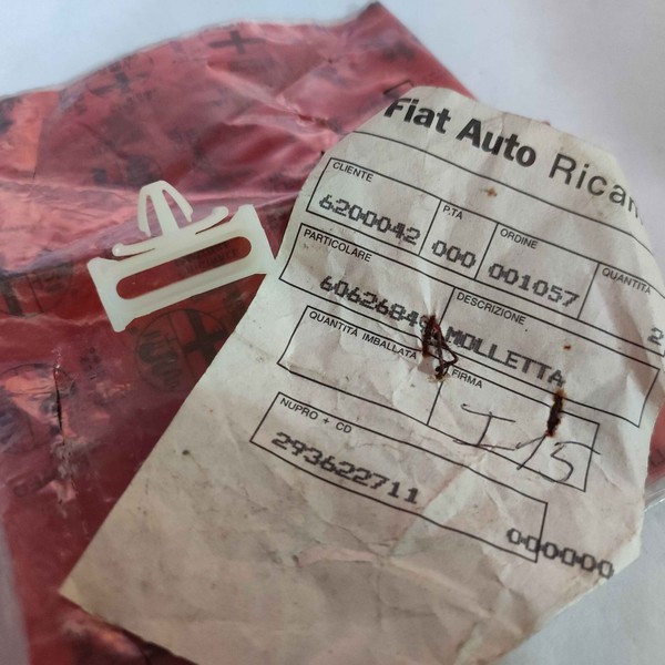 Klammer Festsetzung Anschluss Vorderseite / Heck Alfa 147 - 156 - 164 - Gt &-image