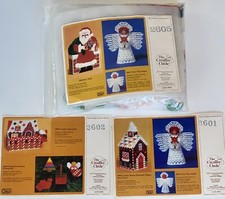 Lot Of 3 The Creative Circle Vintage Christmas Plastic Canvas Kit 2601 2602 2605