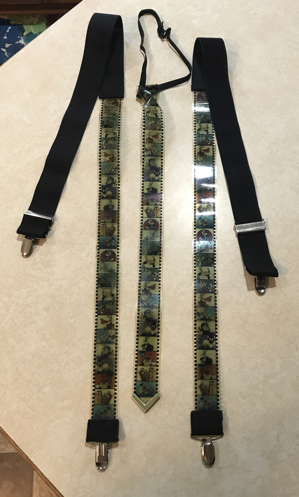 Complementos para novios frikis estilosos 10