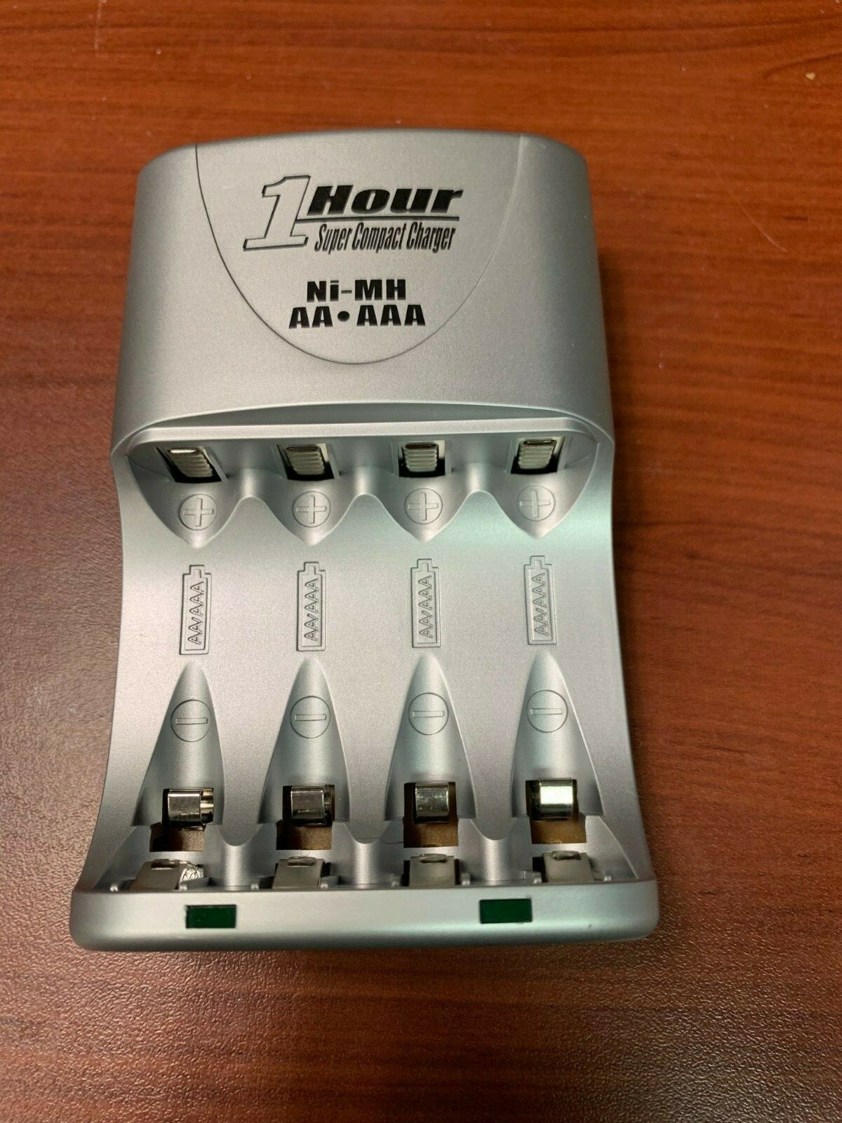 2 PACK 4 AA AAA Rechargeable NiMH Battery Charger BONUS USA to EU