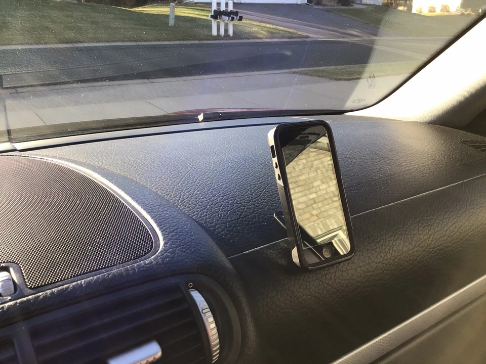 Baseus Car Dashboard Phone Holder Magnetic Mount Stand For iPhone 11 Samsung S9 - Image 3 of 4