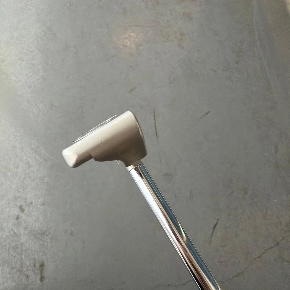 Scotty Cameron Studio Select Newport 2.6 Center shaft putter 34 inches Used - Image 4 of 4