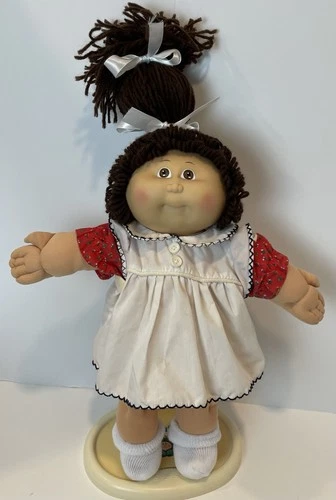 1984 Cabbage Patch Kids 16” Girl Doll Brown Hair, HM1, Brown Eyes, IC Factory