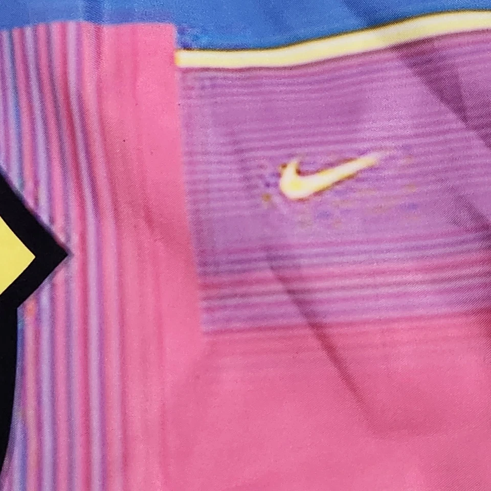 FC Barcelona Nike Pillowcase Soccer Futbol Club Crest Red Blue Logo Bedding Rare - Image 4 of 4