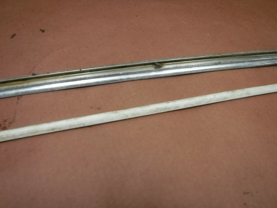 Jeep J10 J20 1980 moldura lateral para-lama acabamento de fábrica frete grátis  - Imagem 3 de 4