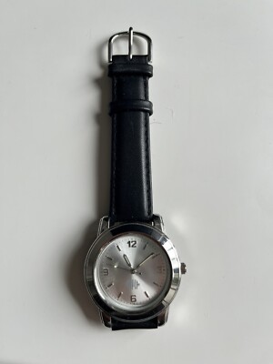 Caparol Armbanduhr silber mit schwarzem Lederarmband