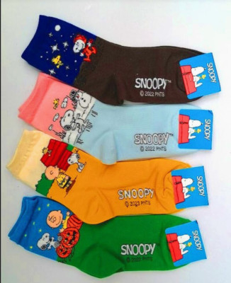 Snoopy Peanuts Neuheit Damen-Söckchen Kawaii Harajuku Größe UK 5 7