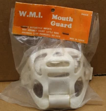 W.M.I  MOUTH GUARD MOTORCYCLE MOUTH PROTECTOR MOTO CROSS BMX NOS VINTAGE