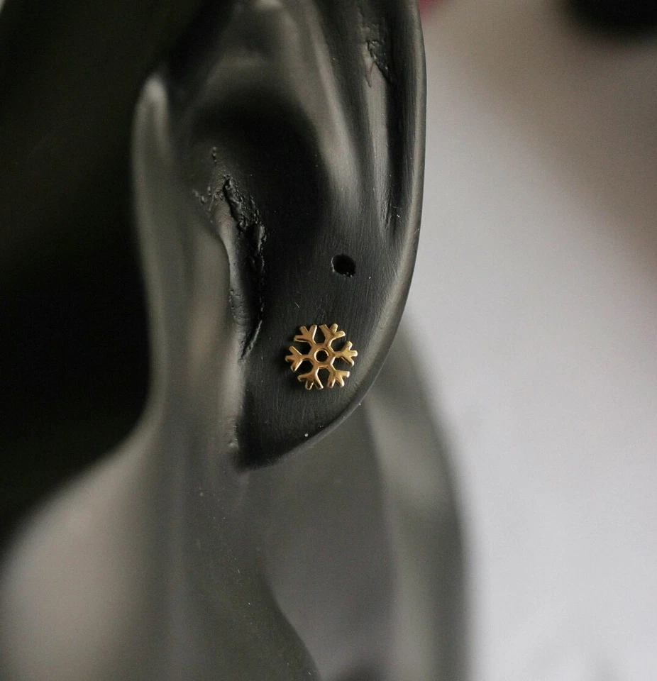 14k Solid Gold Snowflake Ear Piercing Dainty Gold Nose Ear Piercing Jewelry Gift - Image 4 of 4